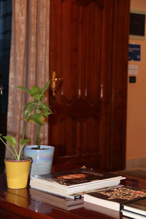 Cozy Big Apartment With Balcony تيرانا المظهر الخارجي الصورة