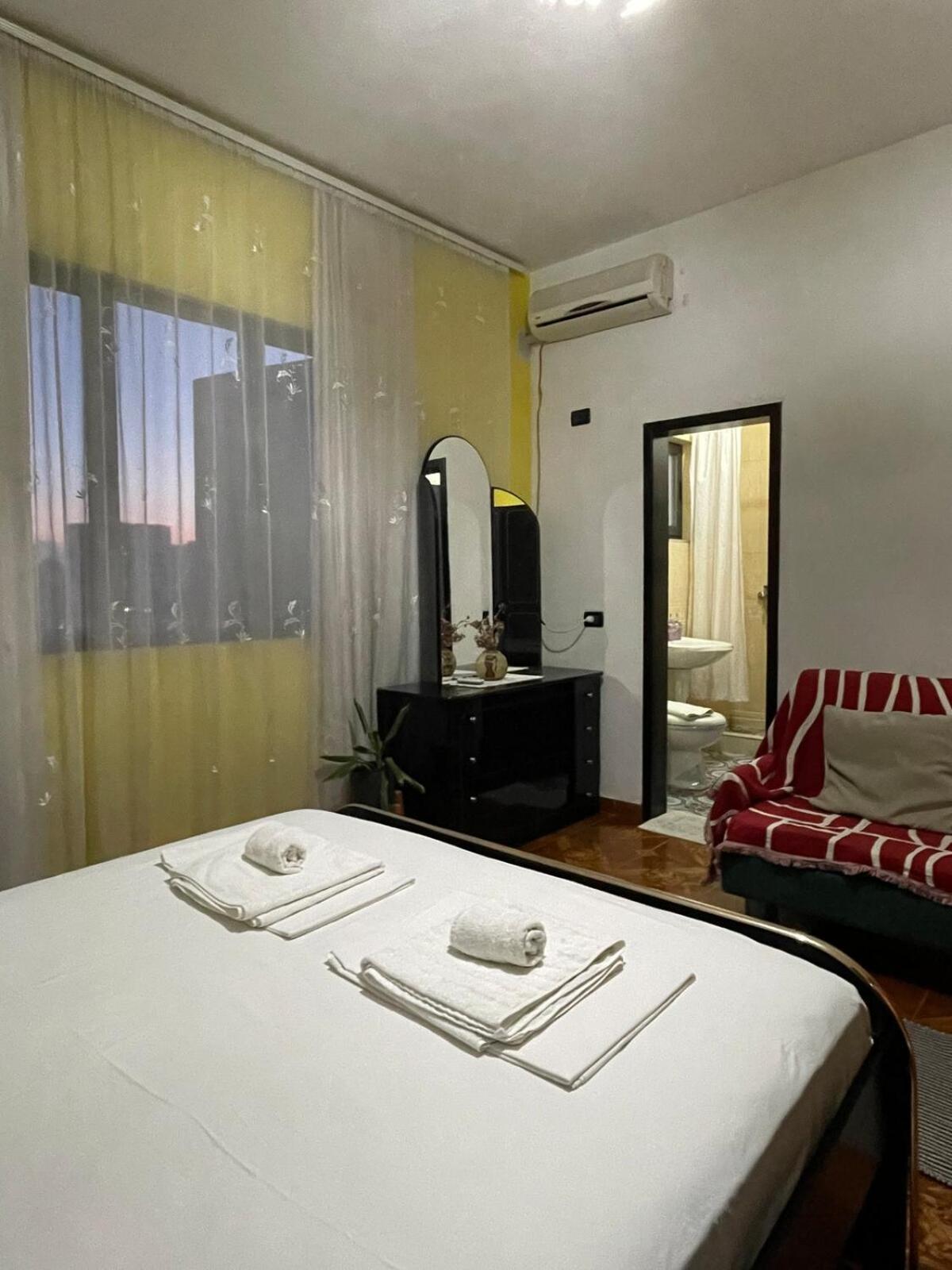 Cozy Big Apartment With Balcony تيرانا المظهر الخارجي الصورة