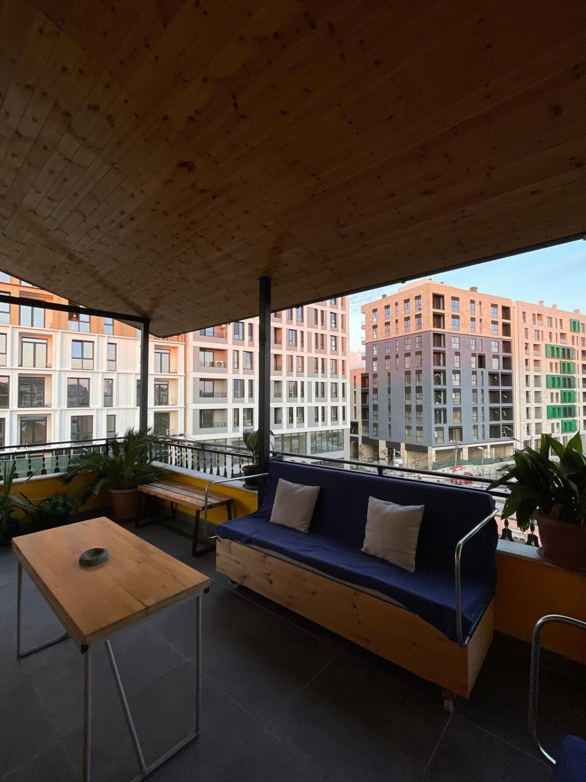 Cozy Big Apartment With Balcony تيرانا المظهر الخارجي الصورة