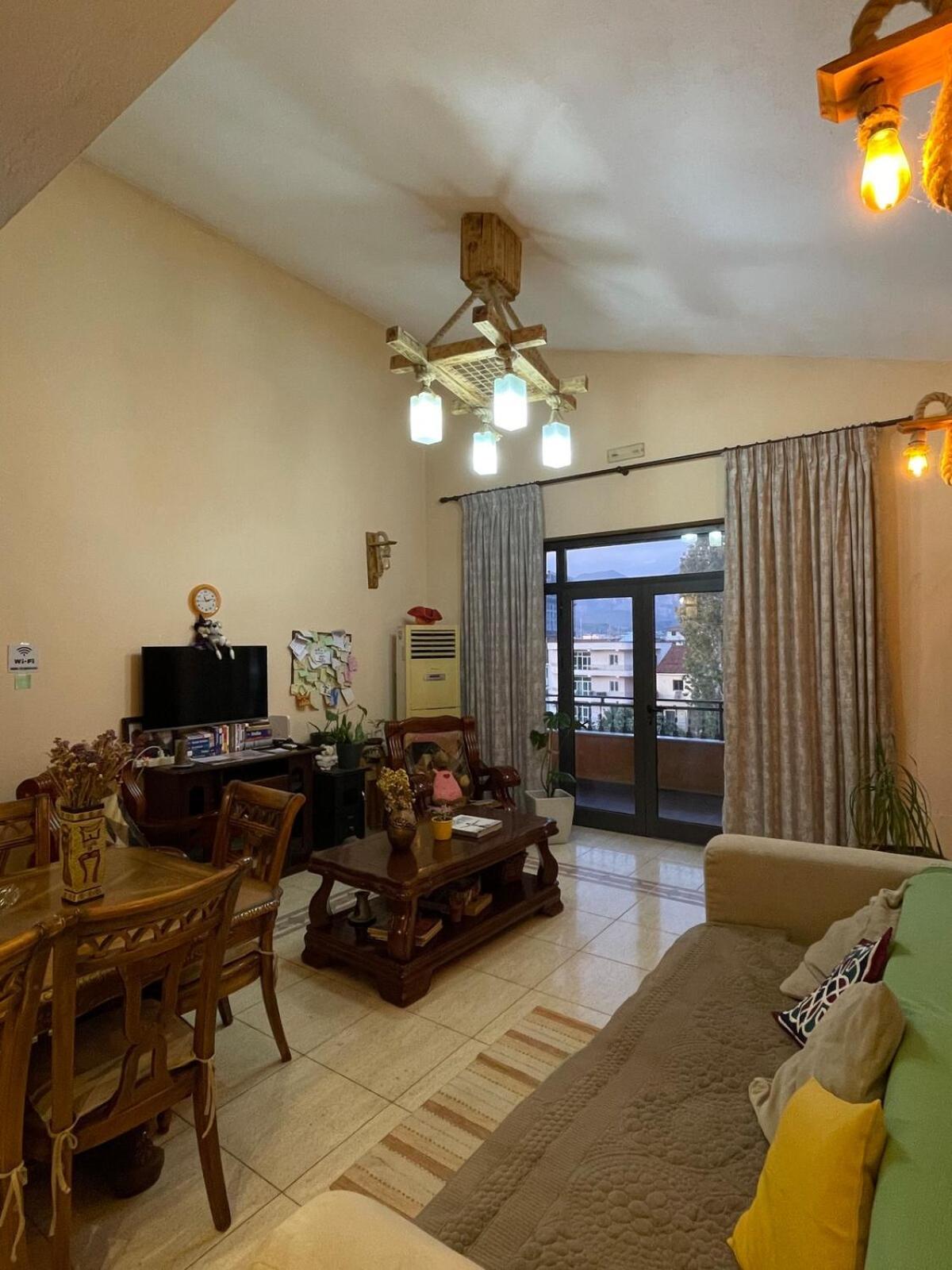 Cozy Big Apartment With Balcony تيرانا المظهر الخارجي الصورة
